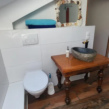 Appartement Grosszuegige Zweiraumwohnung Mit Whirlpool Und Xl-dusche *